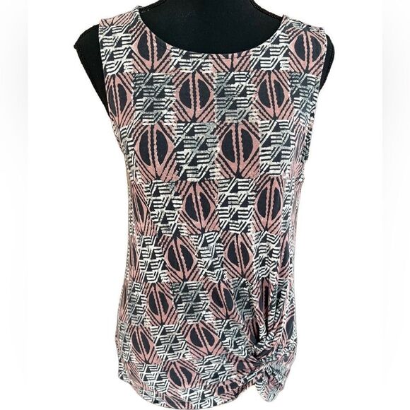 LOFT Tops - Loft Outlet sleeveless patterned top with twist front, size XS.